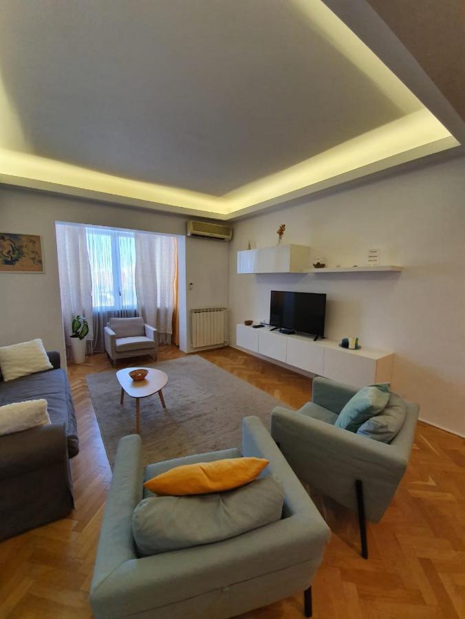 Ultracentral Apartments Бухарест Екстер'єр фото