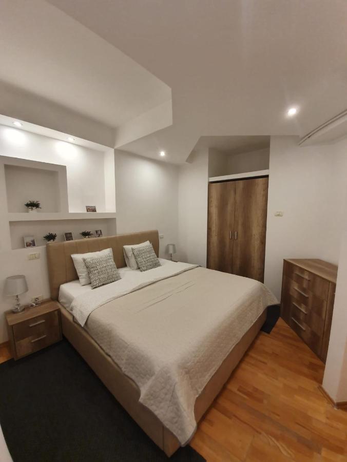 Ultracentral Apartments Бухарест Екстер'єр фото