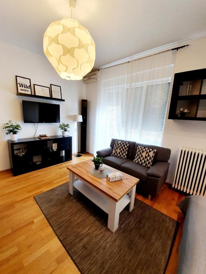 Ultracentral Apartments Бухарест Екстер'єр фото