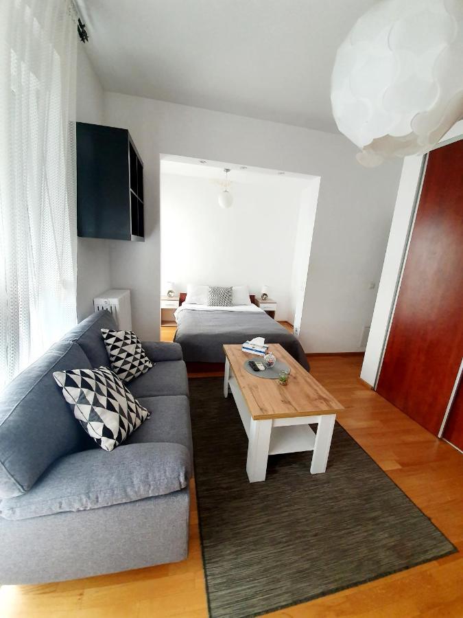 Ultracentral Apartments Бухарест Екстер'єр фото