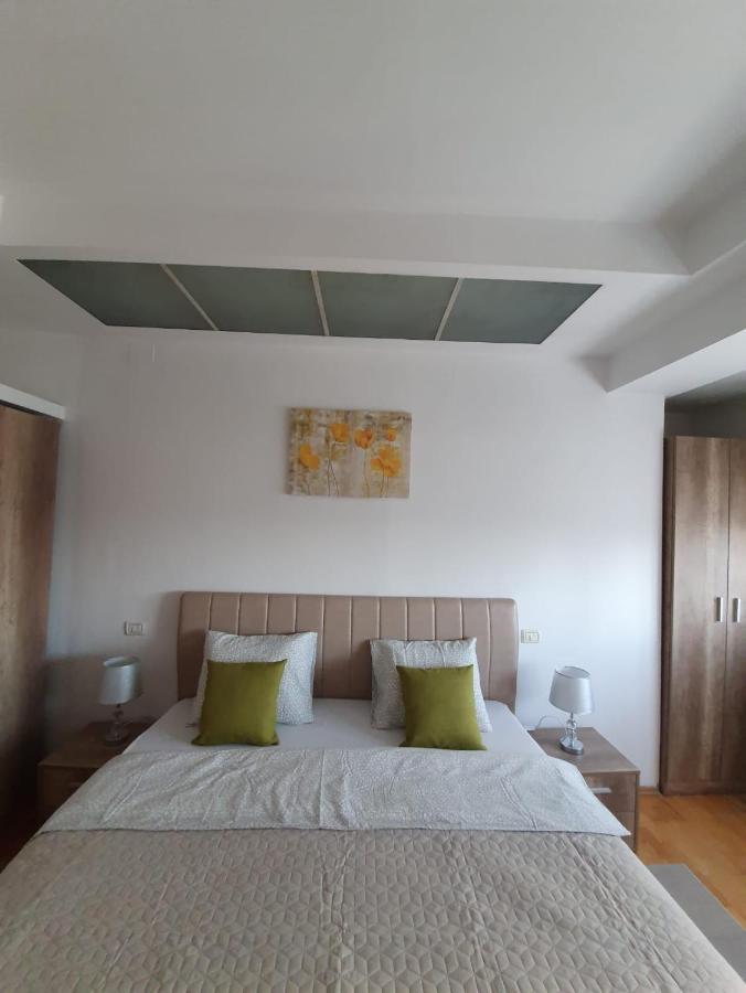Ultracentral Apartments Бухарест Екстер'єр фото