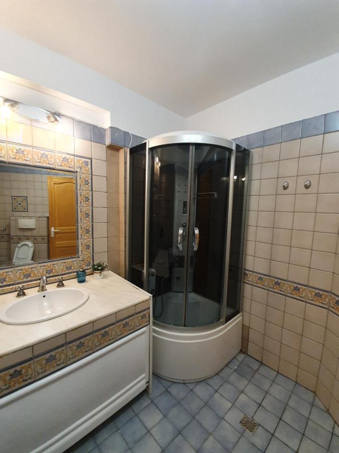 Ultracentral Apartments Бухарест Екстер'єр фото