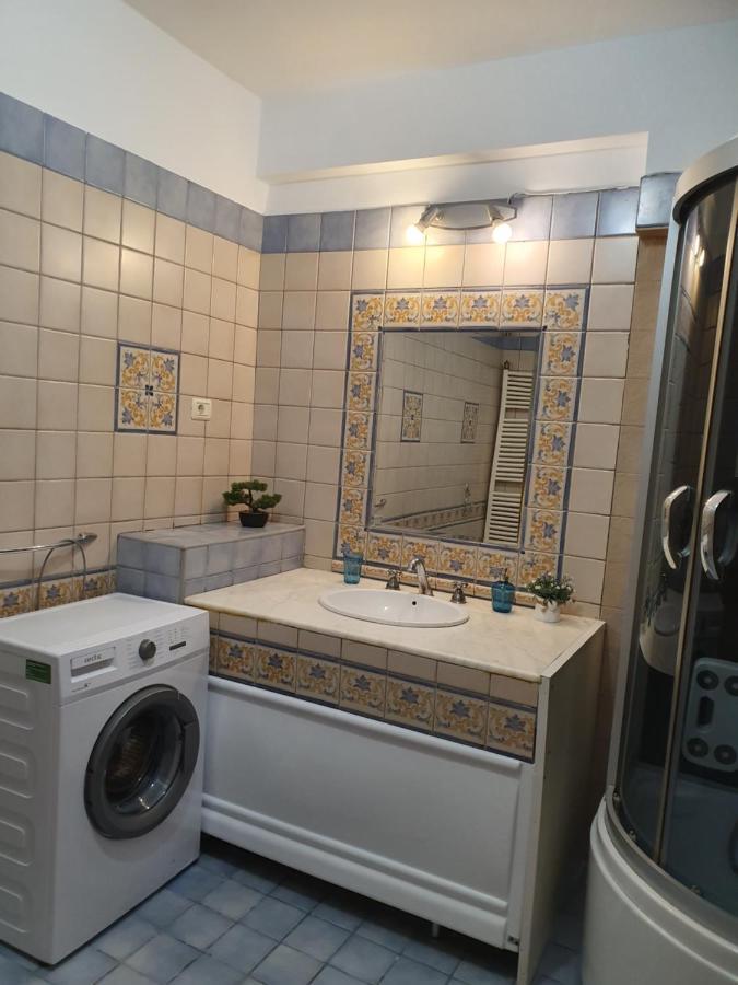 Ultracentral Apartments Бухарест Екстер'єр фото
