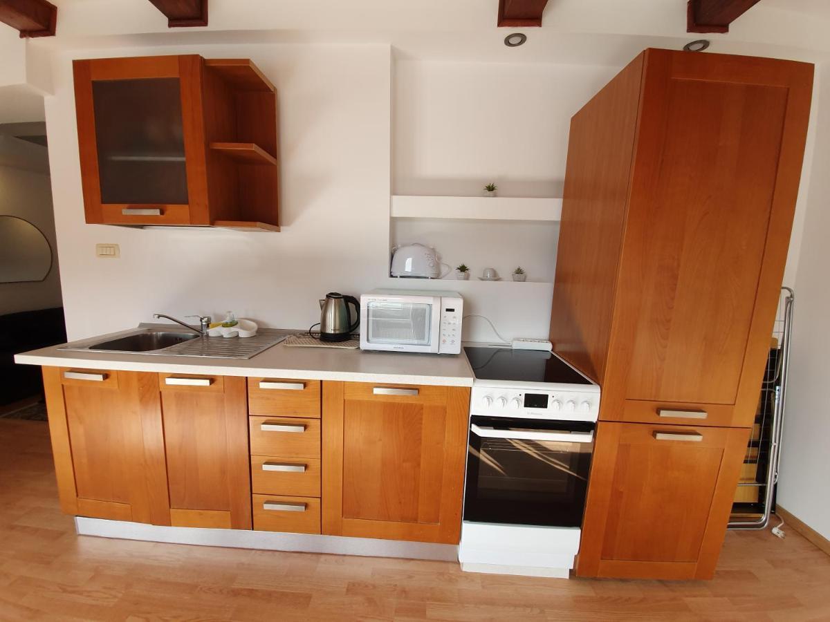 Ultracentral Apartments Бухарест Екстер'єр фото