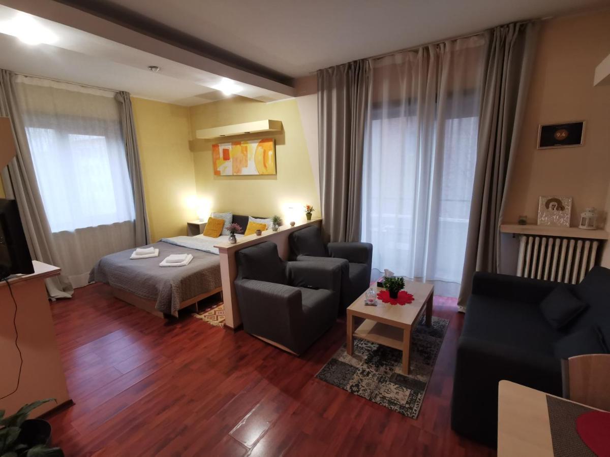 Ultracentral Apartments Бухарест Екстер'єр фото
