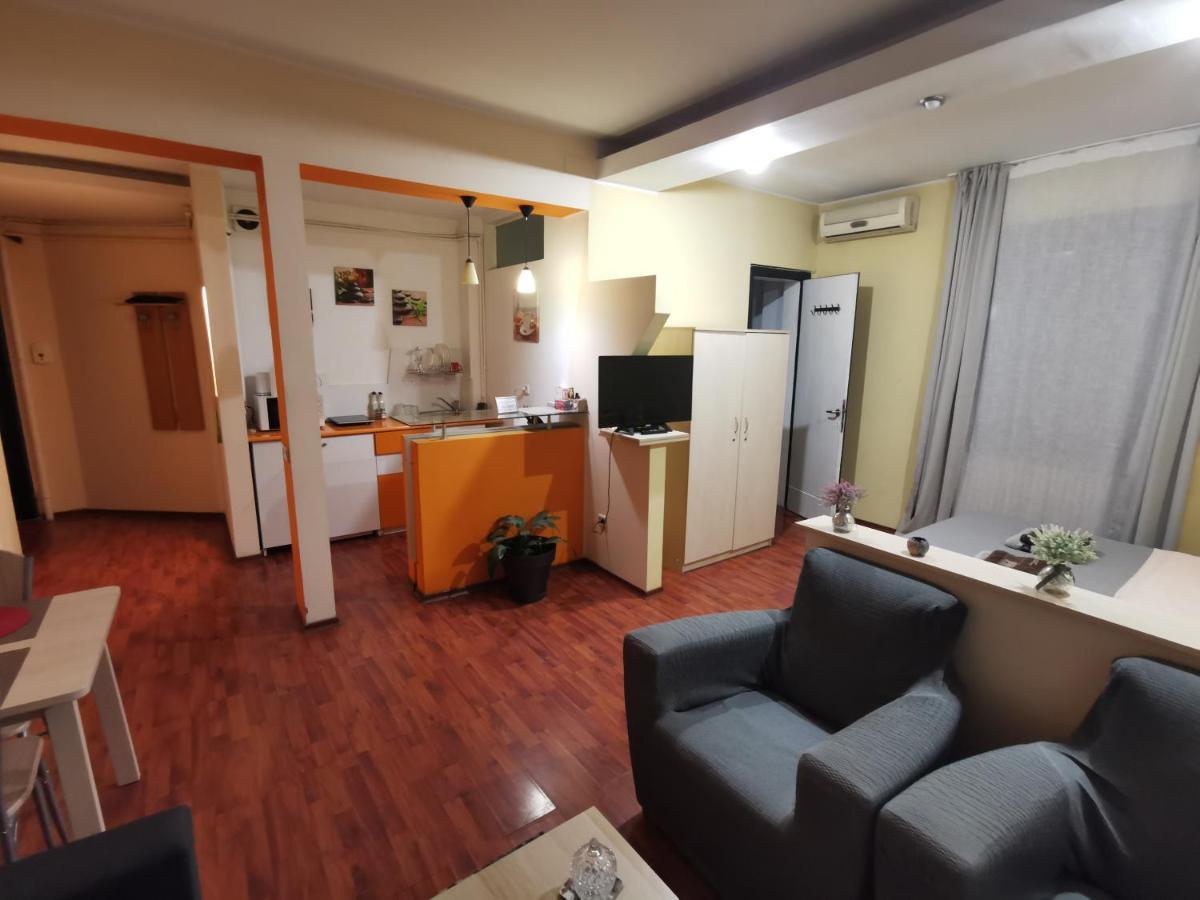 Ultracentral Apartments Бухарест Екстер'єр фото