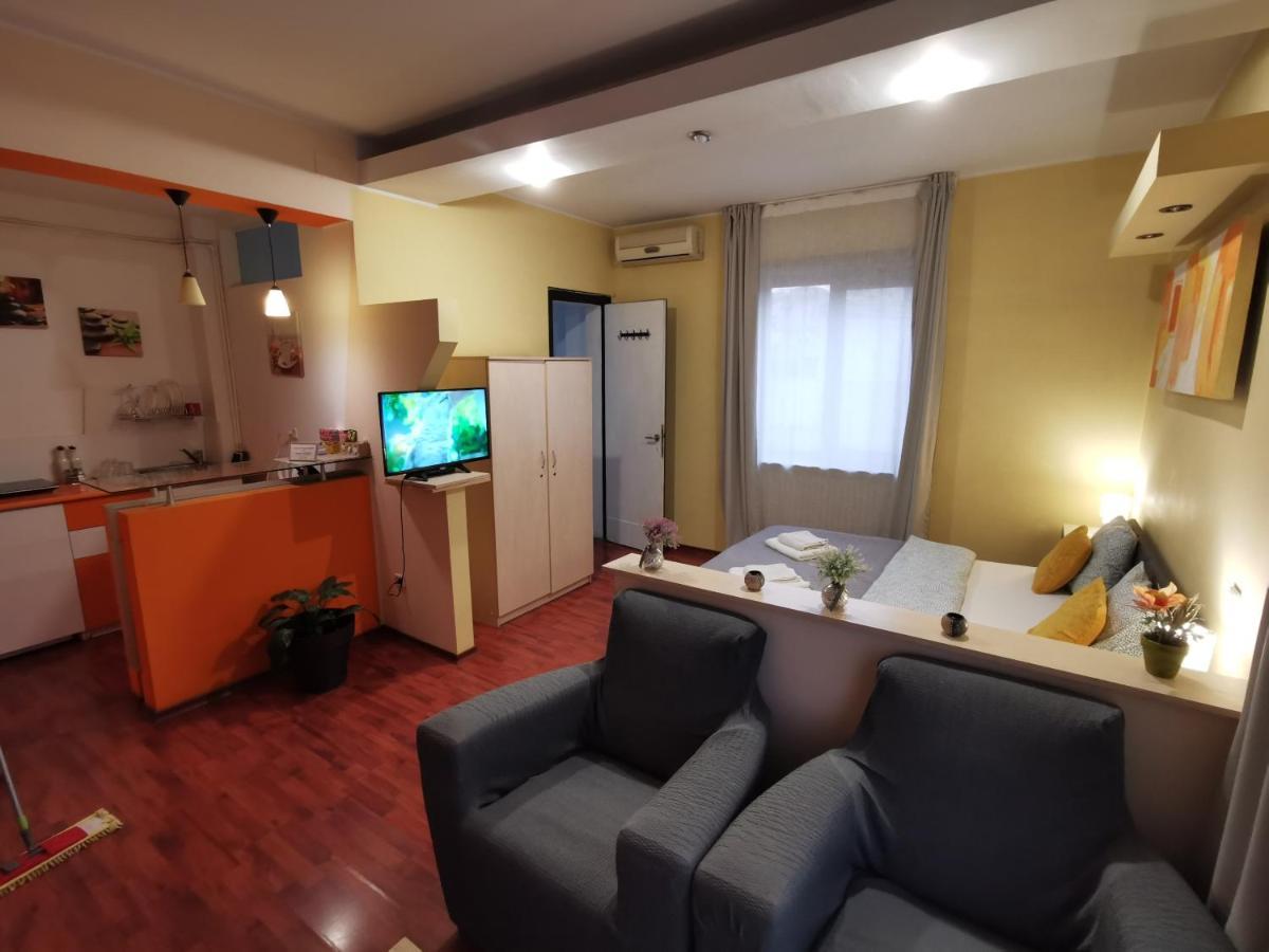 Ultracentral Apartments Бухарест Екстер'єр фото
